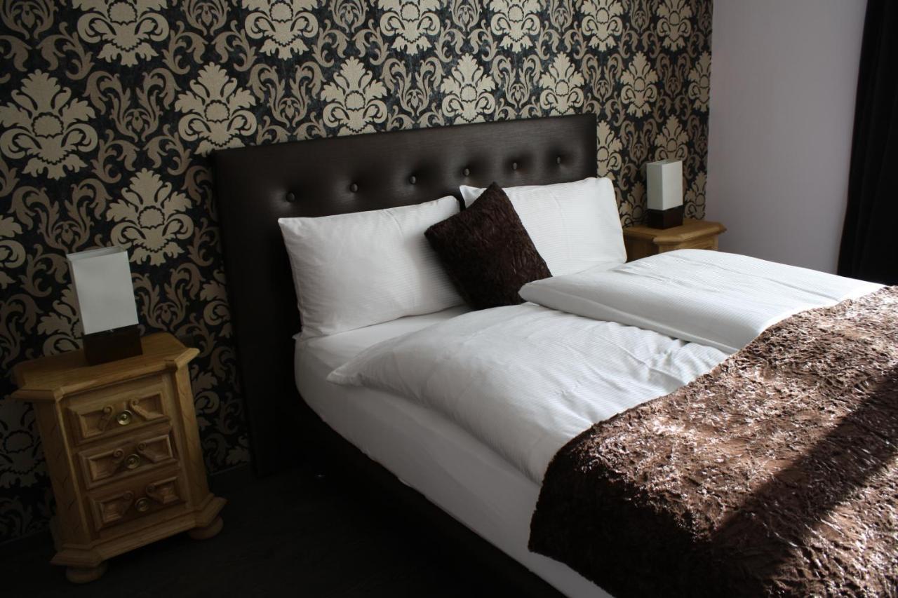 Hotel De La Gare Монте Экстерьер фото