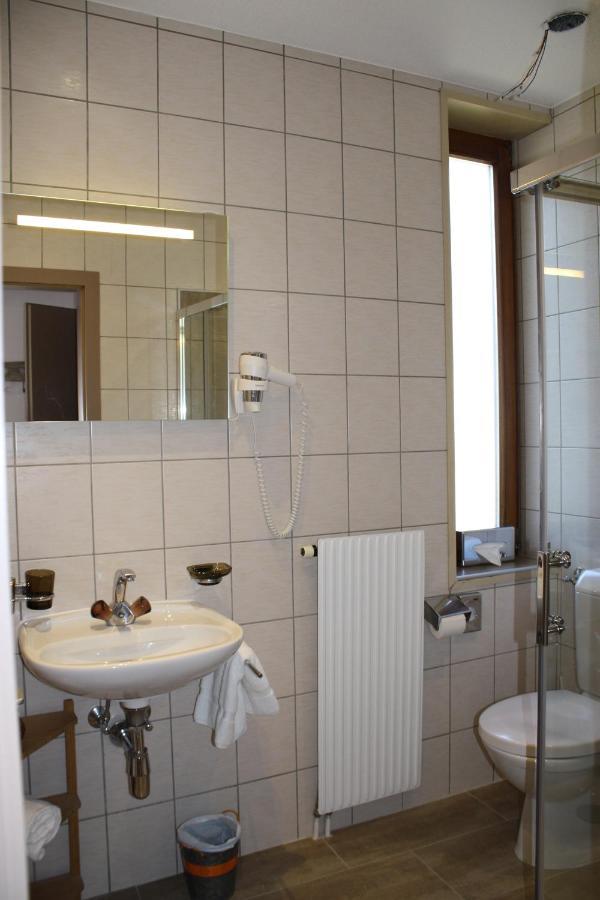 Hotel De La Gare Монте Экстерьер фото