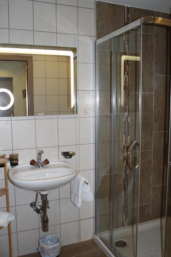 Hotel De La Gare Монте Экстерьер фото