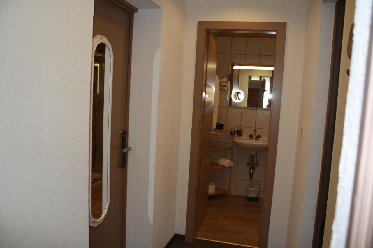Hotel De La Gare Монте Экстерьер фото